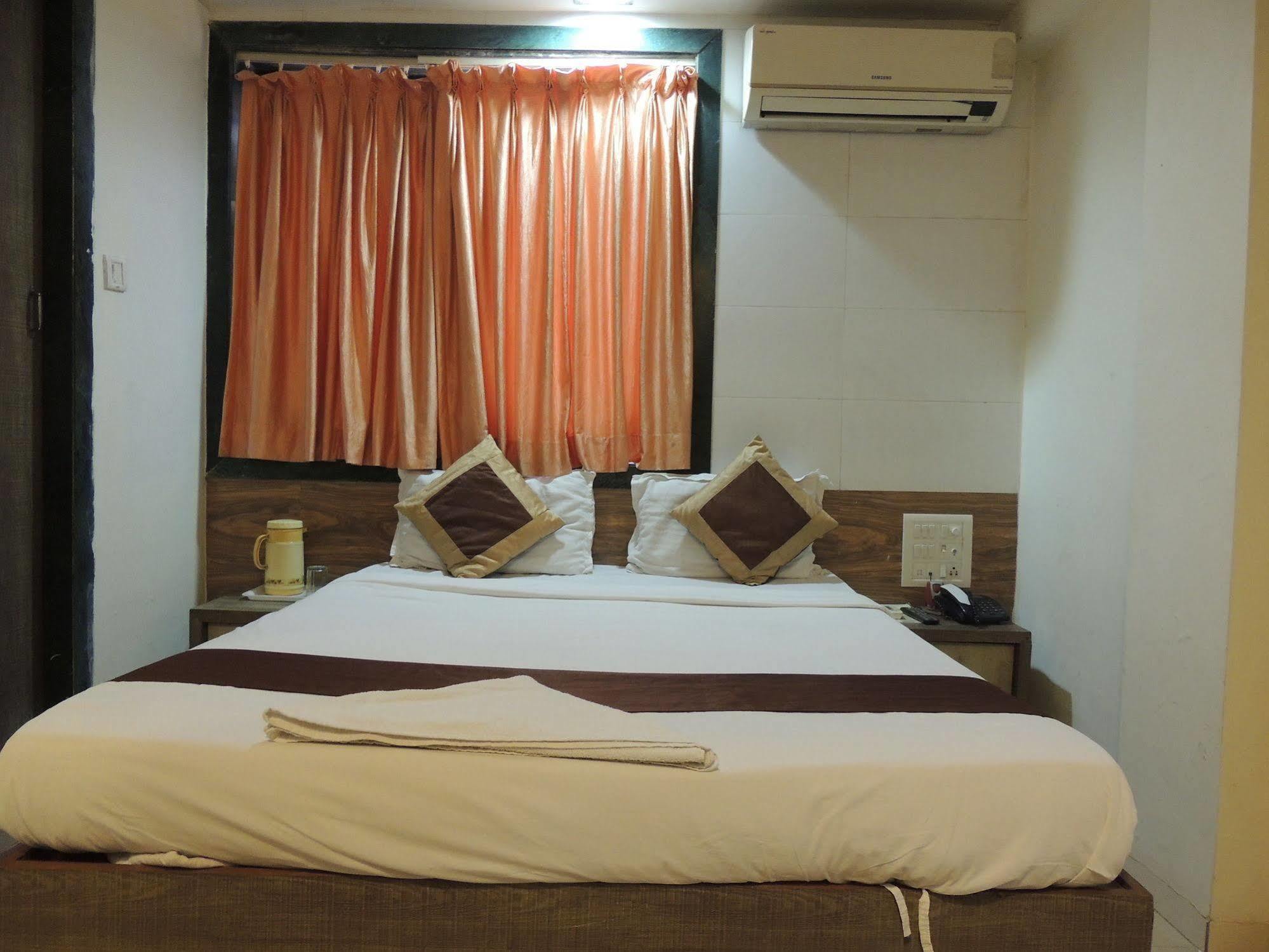 Fabhotel Galaxy Suite Mumbai Ngoại thất bức ảnh