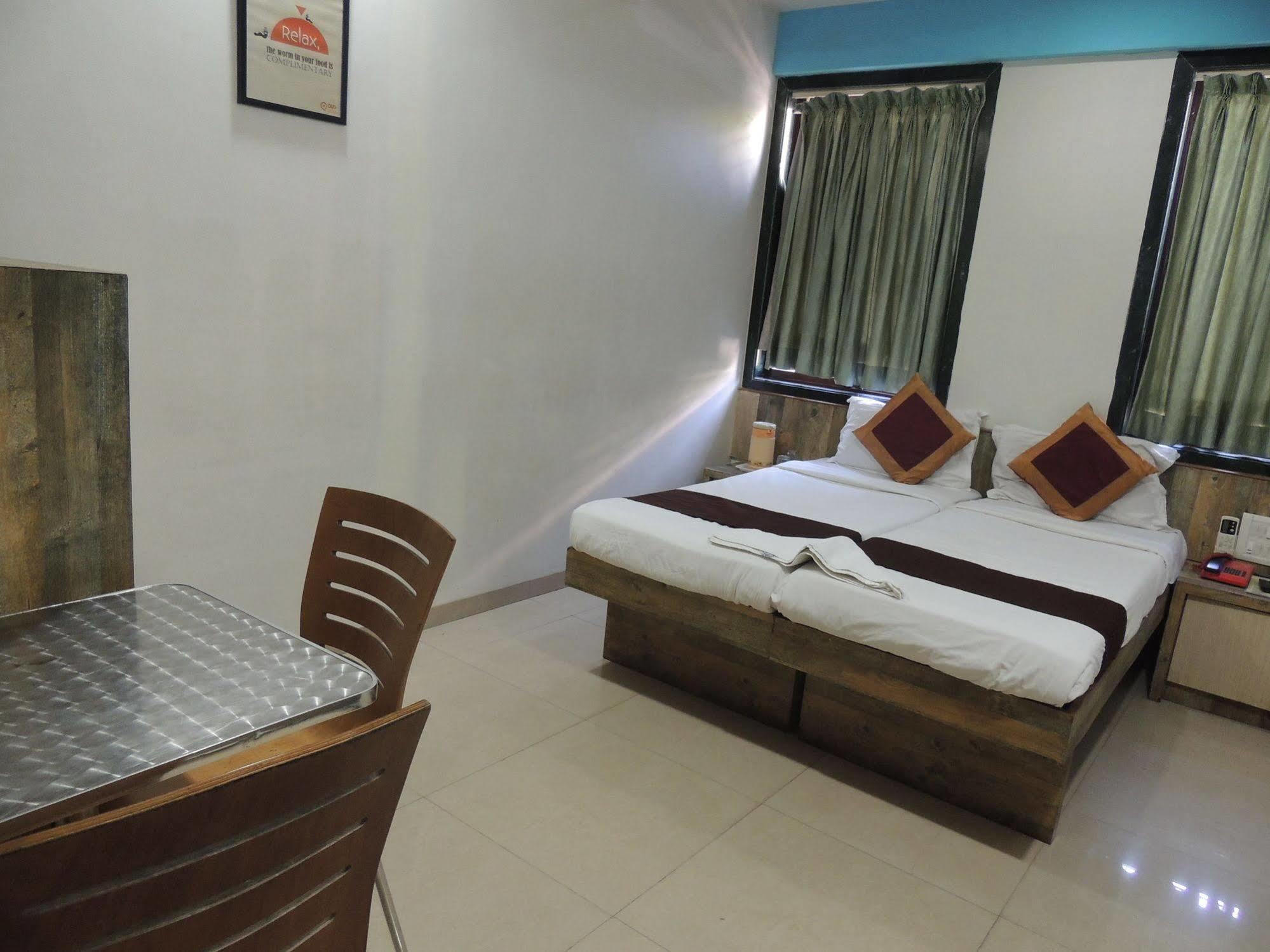 Fabhotel Galaxy Suite Mumbai Ngoại thất bức ảnh
