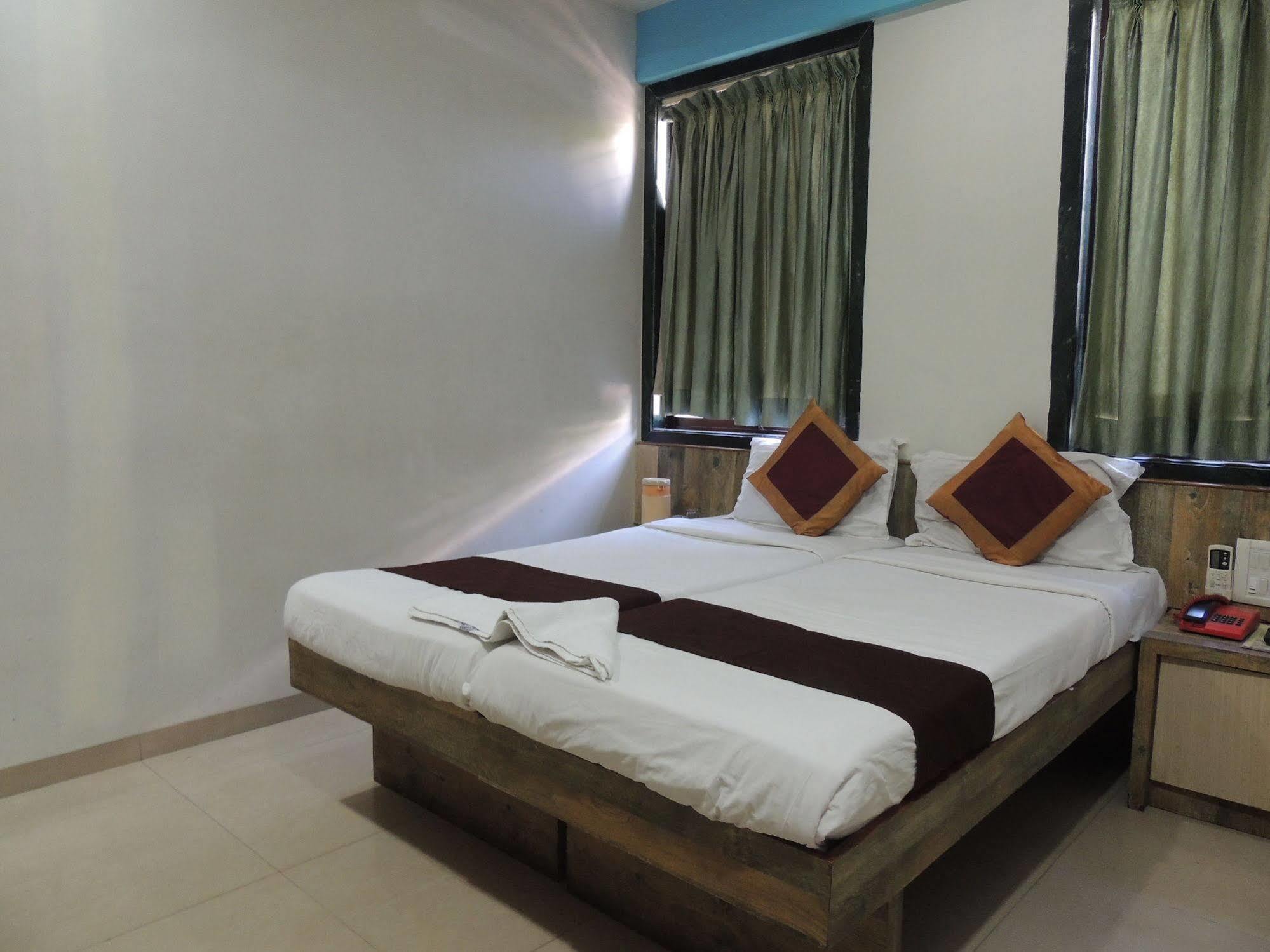 Fabhotel Galaxy Suite Mumbai Ngoại thất bức ảnh