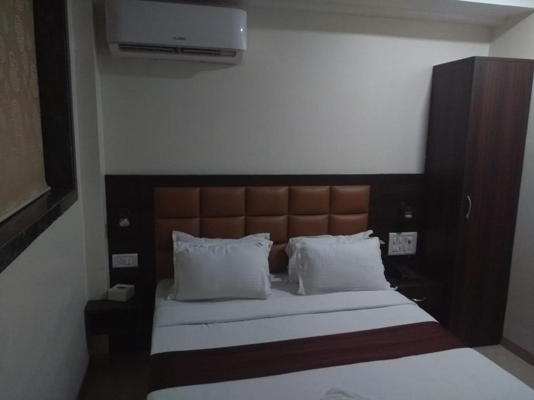 Fabhotel Galaxy Suite Mumbai Ngoại thất bức ảnh