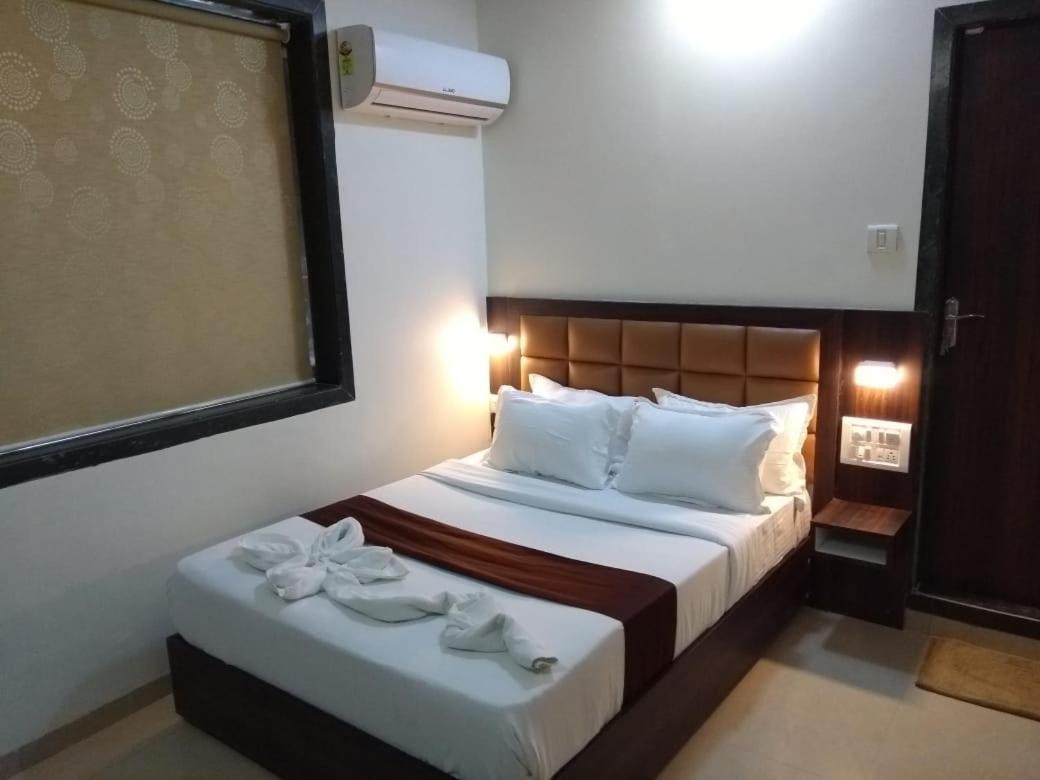 Fabhotel Galaxy Suite Mumbai Ngoại thất bức ảnh