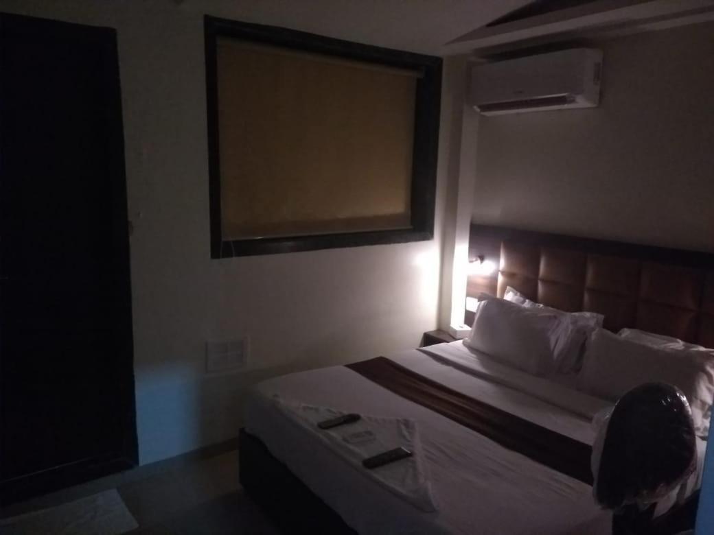 Fabhotel Galaxy Suite Mumbai Ngoại thất bức ảnh