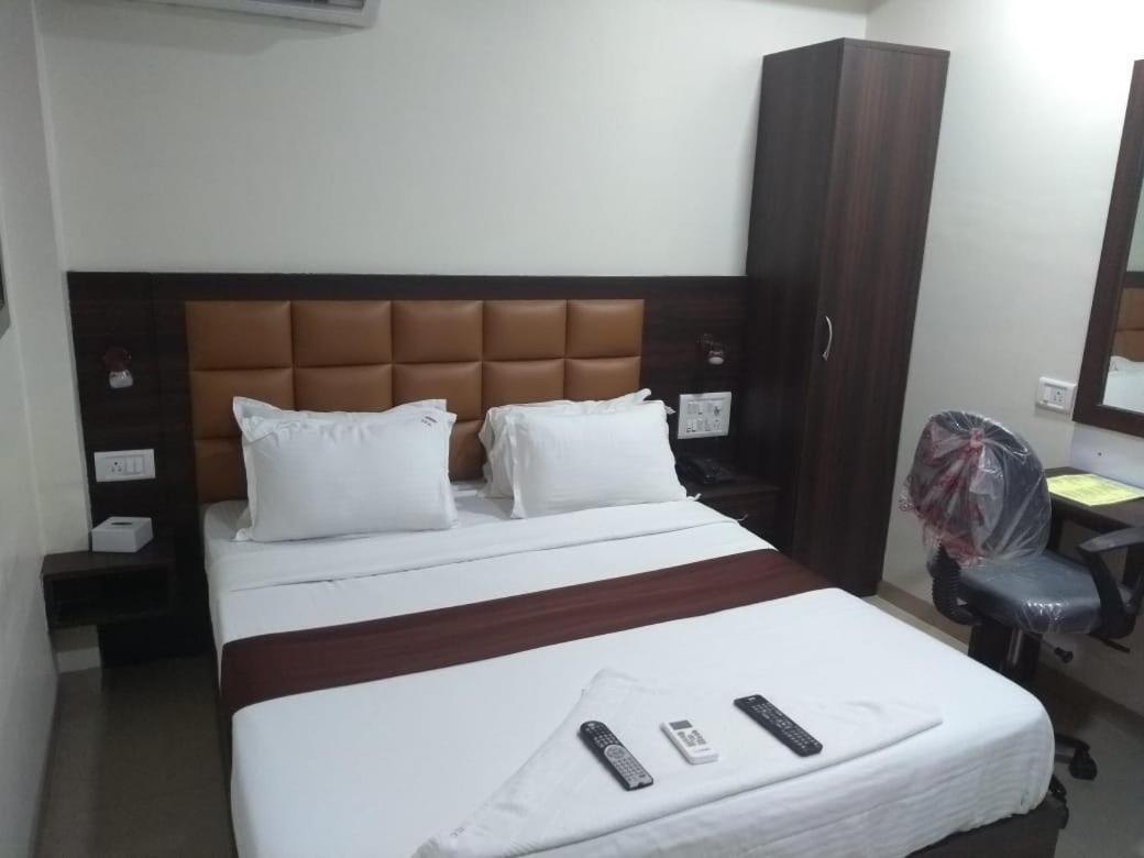 Fabhotel Galaxy Suite Mumbai Ngoại thất bức ảnh